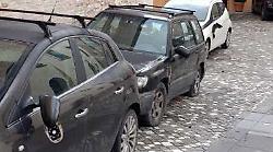 Foligno, vandali scatenati in centro: distrutti gli specchietti di 8 auto