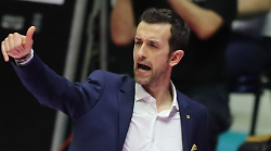 Volley, la Imoco Conegliano si allena a Foligno. Coach Santarelli torna a casa: "Sono 20 anni che non entro nel palazzetto della mia città"