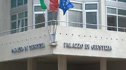 Terni, rapina un'amica e fugge con 10 mila euro. Giovane condannato a 3 anni e 4 mesi di carcere. Il complice è sparito nel nulla
