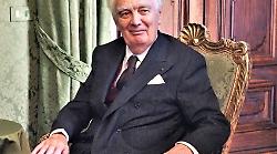 Terni, il Cavaliere Arvedi per il suo onomastico dona 400 euro ai dipendenti. Il messaggio