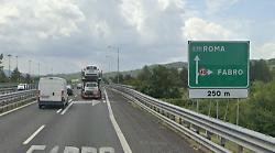 Autostrada Milano-Napoli, scattano le chiusure notturne sul tratto Fabro-Orvieto in direzione Roma per lavori su un viadotto