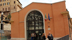 Accoltella due persone, condannato tunisino di 30 anni: ha patteggiato a due anni e quattro mesi 