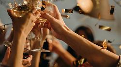 Capodanno in Umbria, feste in piazza tra musica, balli e animazione. La mappa del divertimento per salutare il 2025