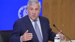 Forza Italia, Tajani "Mi ricandider&ograve; segretario, ben vengano altri candidati"