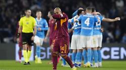 Alla Roma non basta Malen, il Napoli non molla e al Maradona finisce 2-2