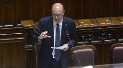 Scuola, Valditara "Con i rinnovi contrattuali restituita centralit&agrave; al personale"