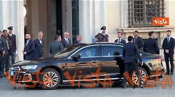 Macron arriva a Palazzo Chigi per incontrare Meloni