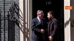 Zelensky a Londra ricevuto dal premier Starmer a Downing Street