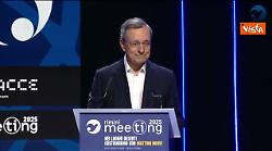 Lungo applauso per Draghi al Meeting di Rimini