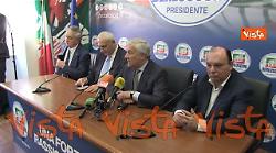 Tajani: "Sinistra ormai formata da 3 forze che si inseguono dicendo le stesse cose"