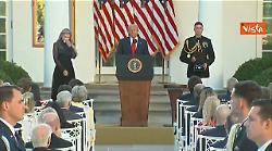 Trump conferisce la Medal of Freedom postuma a Charlie Kirk nel giorno del suo compleanno