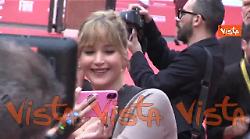 Jennifer Lawrence sul red carpet della Festa del Cinema di Roma