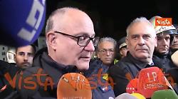 Crollo Torre dei Conti a Roma, Gualtieri: "Ora speriamo che l'operaio estratto vivo ce la faccia"
