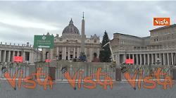 Natale 2025, l'allestimento dell'albero di Natale e del presepe a Piazza San Pietro