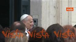 Papa Leone XIV a sorpresa in Senato, il pontefice lascia Palazzo della Minerva dopo la visita