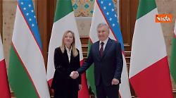 Meloni in Uzbekistan ricevuta da Presidente Mirziyoyev. Conclusa a Tashkent la missione in Asia