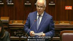 Scontri Torino, Piantedosi: Feriti 108 agenti, la Digos prosegue le indagini