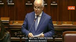 Scontri Torino, Piantedosi: Chi partecipa a cortei con delinquenti rischia di favorire impunit&agrave;