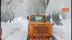 Emergenza neve in Calabria, Anas soccorre una famiglia bloccata