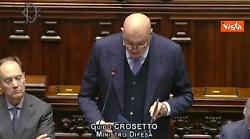 Crisi Golfo, Crosetto: Massimo livello di protezione dell'aerea nazionale, pu&ograve; succedere di tutto