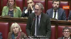 Bonelli (Avs): Governo sta portando l'Italia in guerra. Siete i patrioti di Trump