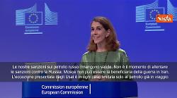 Usa autorizzano acquisto petrolio russo, Commissione Ue: Nostre sanzioni restano valide
