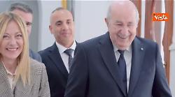 Meloni arriva al palazzo presidenziale ad Algeri per incontro col Presidente algerino Tebboune