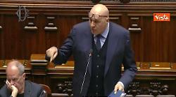 Crosetto su uso basi italiane: Non &egrave; questione di coraggio, la legge ci indica la strada