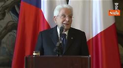 Mattarella a Praga: Dopo Ucraina indifferibile avere difesa comune Ue