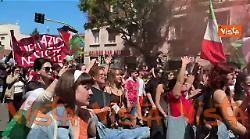 'Siamo tutti antifascisti', il coro alla corteo per il 25 aprile a Roma