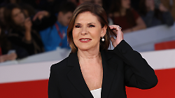 &Egrave; sempre Cartabianca, ospiti e anticipazioni della puntata di stasera 23 dicembre: la manovra economica approdata in Senato e il Natale degli italiani