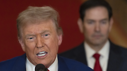 Guerra in Iran, gli ultimi aggiornamenti: esplosioni a Teheran, morti 4 militari a bordo dell'aereo precipitato in Iraq. Trump: "Portare a termine il lavoro"