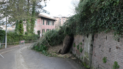 Frana in viale San Giuseppe, in corso i primi interventi per ripristinare la viabilit&agrave;