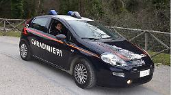 Terni, 17enne arrestato per spaccio e ricettazione: sorpreso nella comunit&agrave; di accoglienza dove alloggiava con cocaina, soldi, telefoni e carte di credito rubate