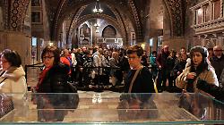 Diciottomila persone hanno pregato davanti alle spoglie