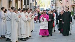 L&rsquo;abbraccio della citt&agrave; al vescovo Felice Accrocca. "Pronto a servire l&rsquo;intero territorio con umilt&agrave; e amore"