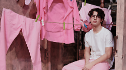 Il ragazzo dai pantaloni rosa al Lyrick: il jukebox musical che parla ai giovani