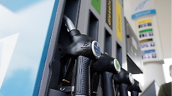 Caro carburanti, Unione Nazionale Consumatori: &ldquo;Gasolio supera 2,1 euro in tutta Italia&rdquo;