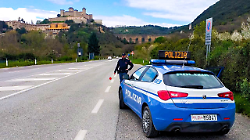 Fermato dopo un inseguimento in auto: arrestato 26enne irregolare sul territorio