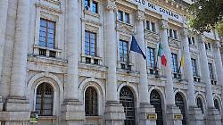 Terni, riconoscimento "Ape d'Oro" 2026: la Provincia proroga al 20 aprile i termini per le candidature