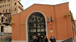 Foligno, 65 chili di cocaina nascosti nel controsoffitto della pizzeria: in aula ammette di aver fatto il corriere per saldare i debiti di gioco