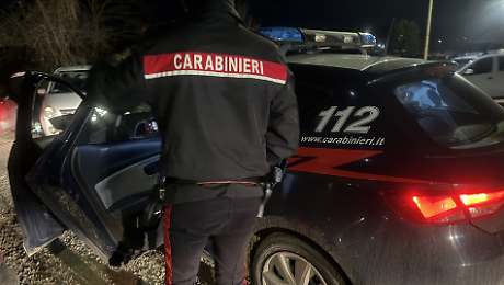 Scontri e violente aggressioni in una discoteca: denunciate dodici persone. Sei sono minorenni