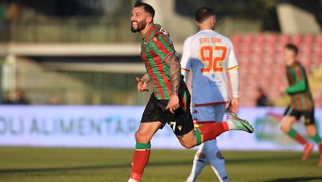 Ferrante-Orellana firmano il successo della Ternana sul Bra (2-0)