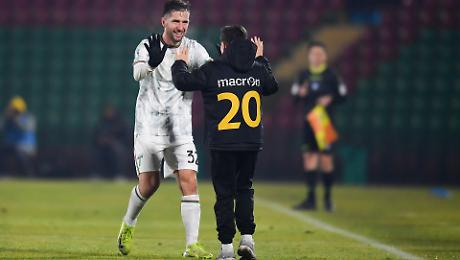 Ternana che bellezza, tris a Pineto e aggancio in classifica: 0-3