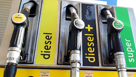 Caro gasolio, in Umbria la riduzione pi&ugrave; bassa. Trasporti pronti al blocco