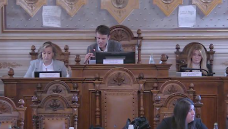 Il sindaco di Foligno abbandona il consiglio comunale: scontro con il presidente sulle comunicazioni. "Se non cambia, non parteciper&ograve; pi&ugrave; a questa fase"