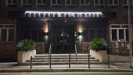 Ternana, iniziato il conto alla rovescia: tifosi e addetti ai lavori con il fiato sospeso. Sul tavolo l'offerta di Fabio Splendori
