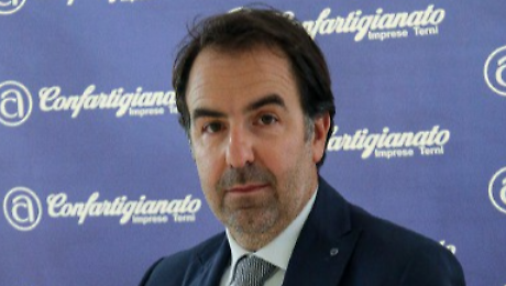 La replica all&rsquo;assessore Ghione, Franceschini: &ldquo;Crisi, si scarica responsabilit&agrave; sui negozi&rdquo;