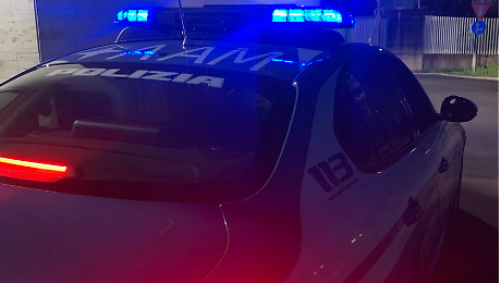 Spoleto, svuota i distributori automatici e poi fugge in bici: arrestato 45enne