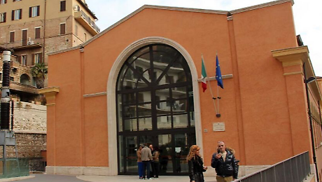 Adesca un 15enne alla stazione di Sant&rsquo;Anna: anziano a processo